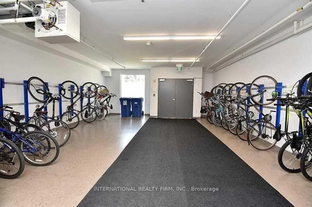 Photo 16 of Unit 233, 35 Southshore Crescent, Hamilton, Lakeshore — HOMEH
