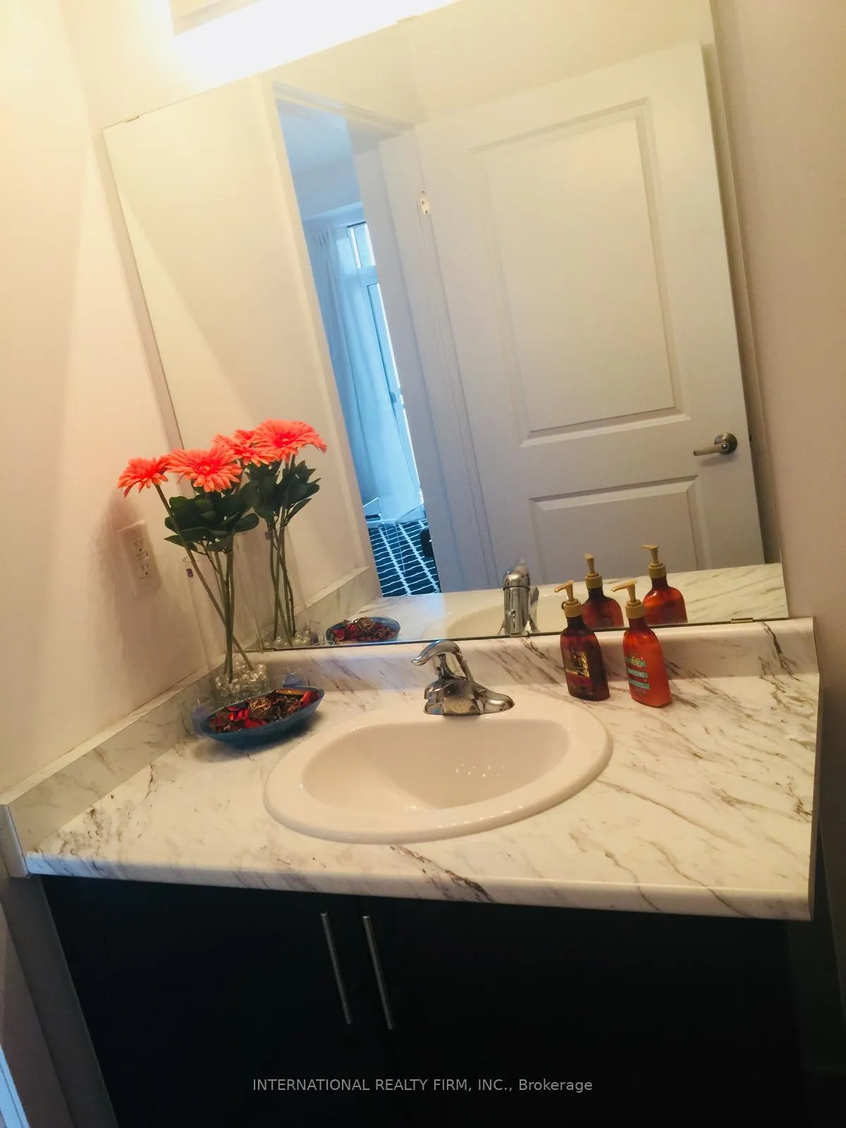Photo 23 of Unit 233, 35 Southshore Crescent, Hamilton, Lakeshore — HOMEH