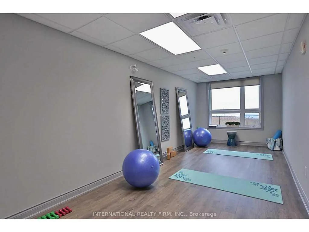 Photo 34 of Unit 233, 35 Southshore Crescent, Hamilton, Lakeshore — HOMEH