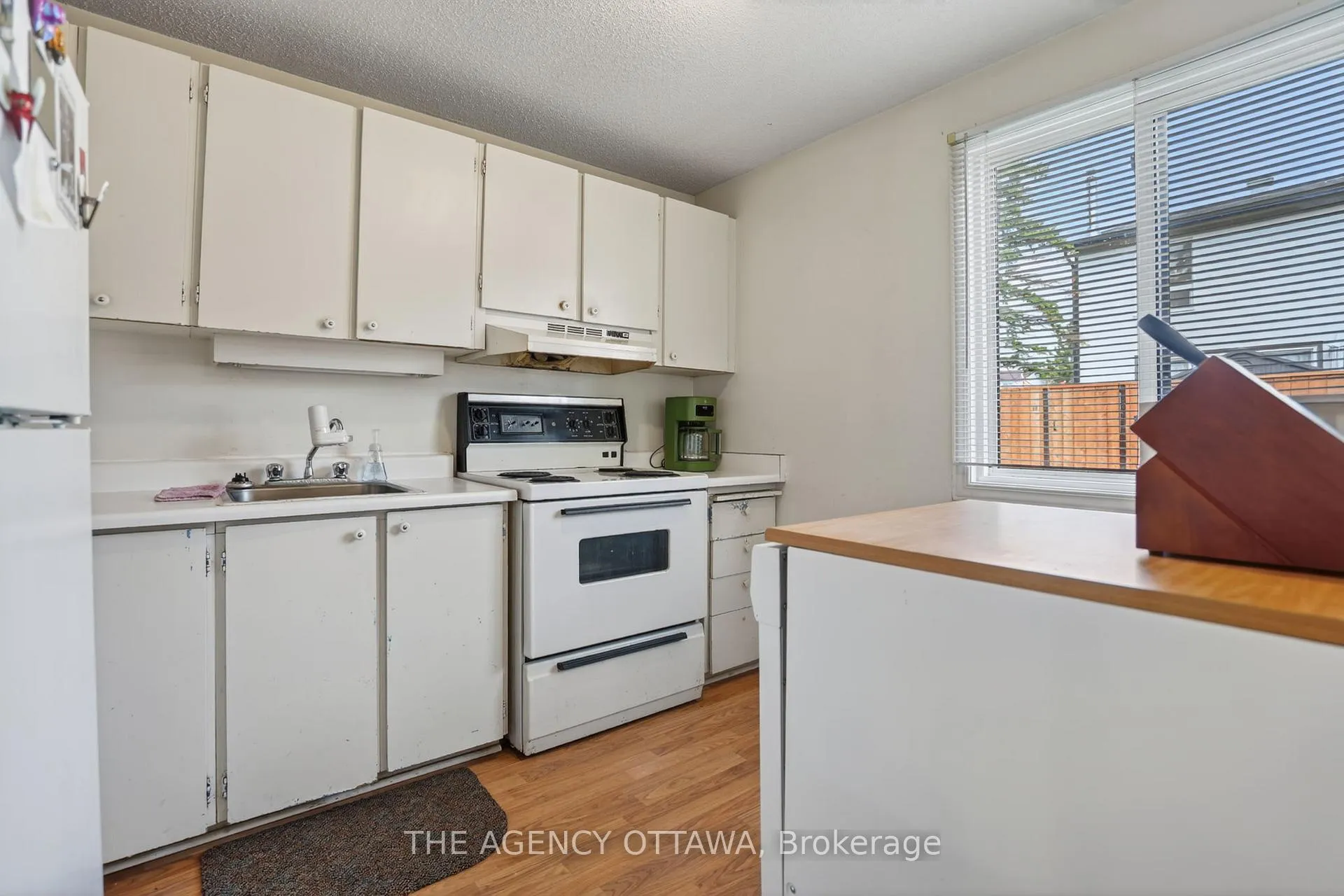 Photo 11 of Unit D, 5 Vanessa Terrace, Ottawa, Barrhaven - Pheasant Run — HOMEH