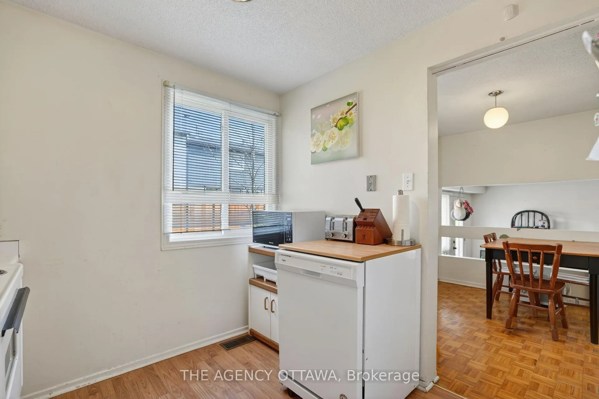 Photo 16 of Unit D, 5 Vanessa Terrace, Ottawa, Barrhaven - Pheasant Run — HOMEH
