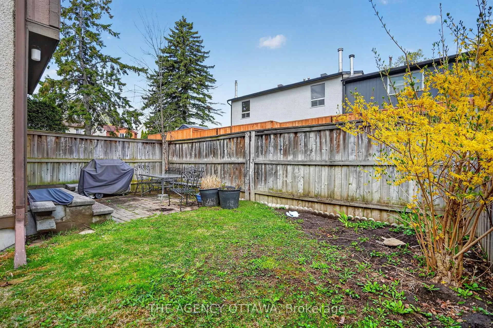 Photo 47 of Unit D, 5 Vanessa Terrace, Ottawa, Barrhaven - Pheasant Run — HOMEH