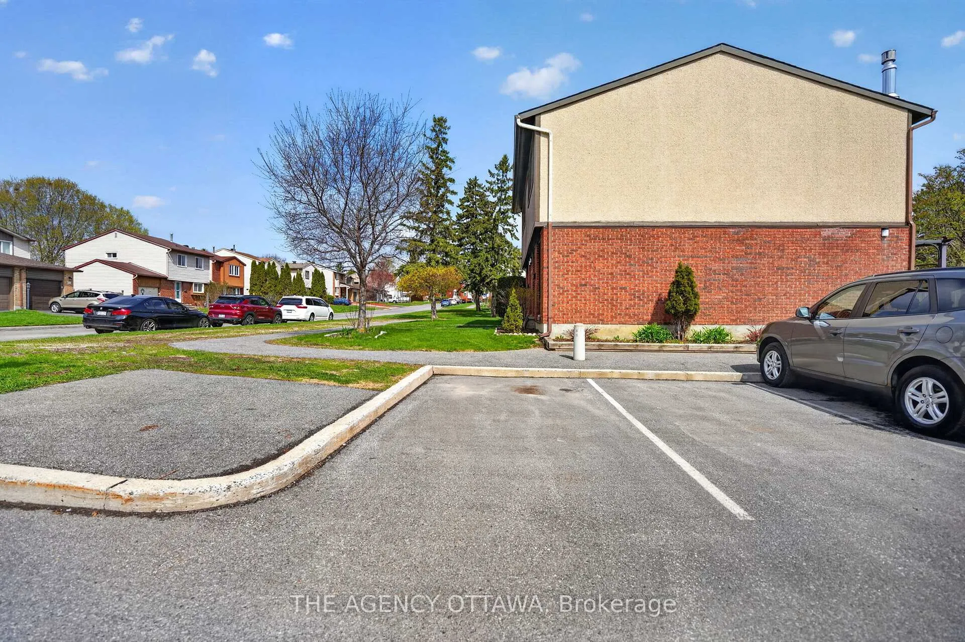 Photo 54 of Unit D, 5 Vanessa Terrace, Ottawa, Barrhaven - Pheasant Run — HOMEH