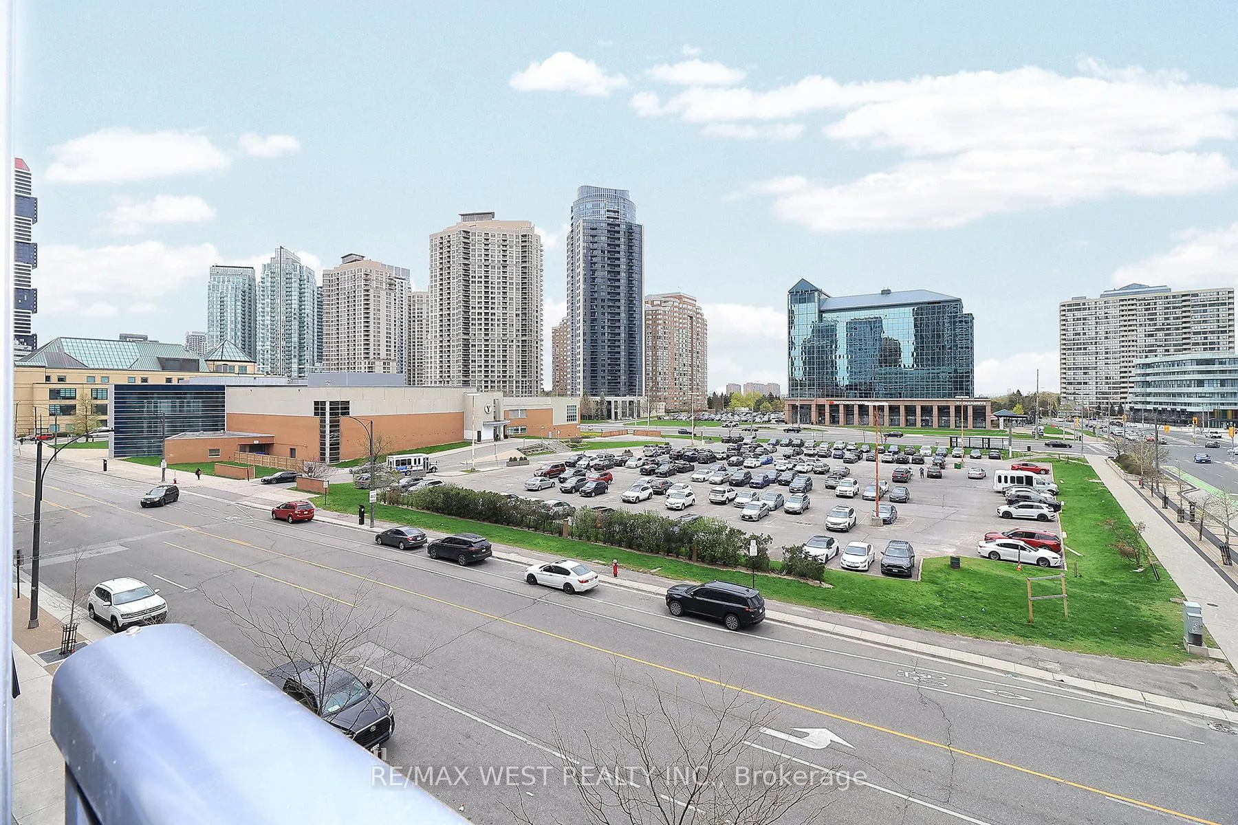 Photo 16 of Unit 412, 4065 Confederation Parkway, Mississauga, City Centre — HOMEH
