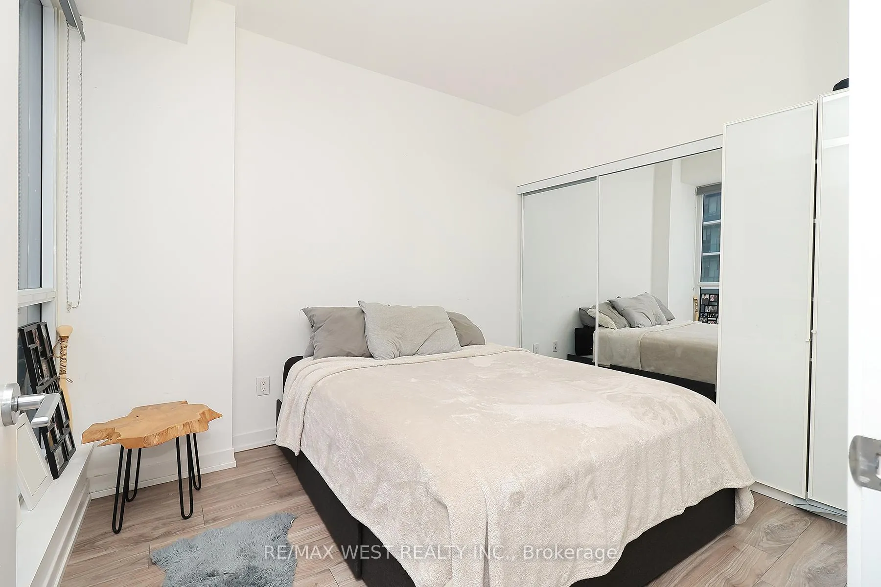 Photo 19 of Unit 412, 4065 Confederation Parkway, Mississauga, City Centre — HOMEH