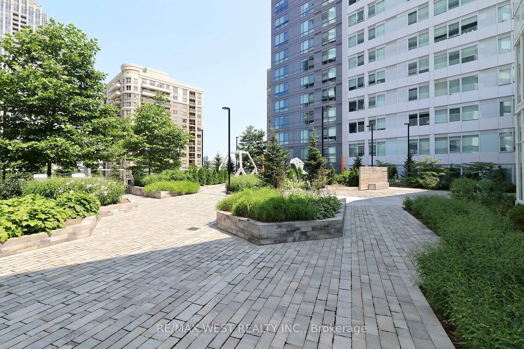Photo 33 of Unit 412, 4065 Confederation Parkway, Mississauga, City Centre — HOMEH