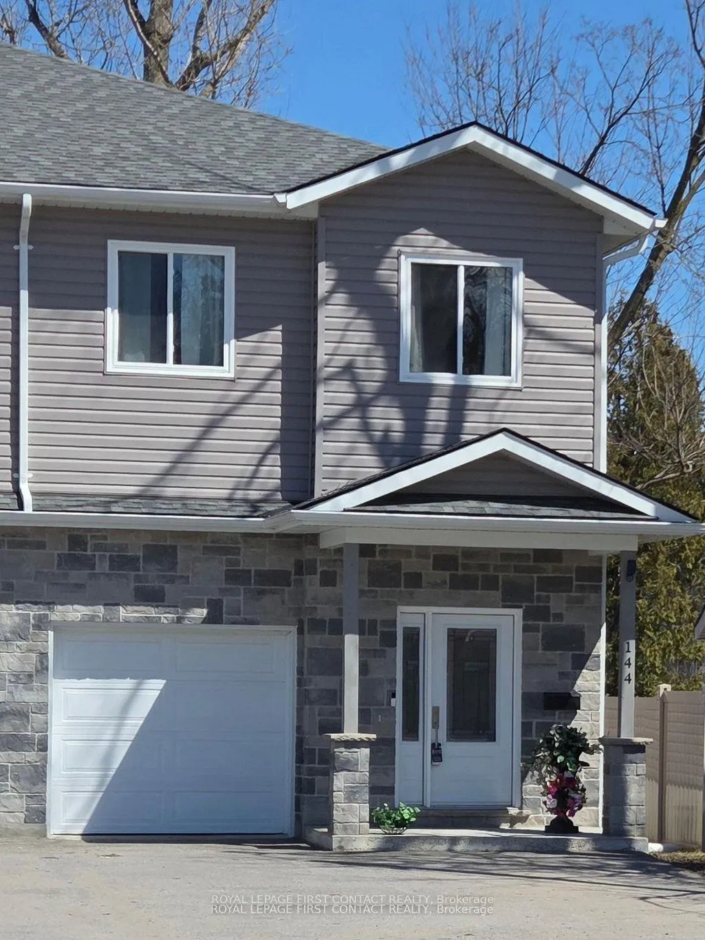 Front of 144 Memorial Avenue