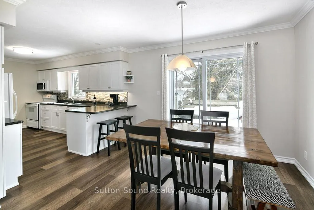 Photo 10 of 468 8th Avenue E, Owen Sound — HOMEH