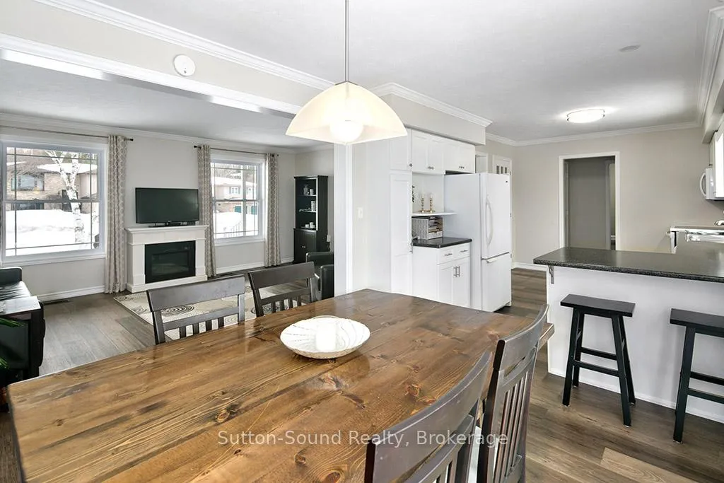 Photo 12 of 468 8th Avenue E, Owen Sound — HOMEH
