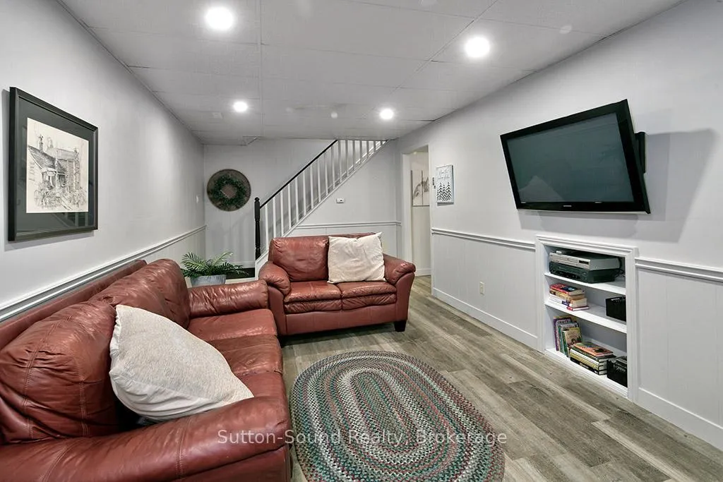 Photo 25 of 468 8th Avenue E, Owen Sound — HOMEH