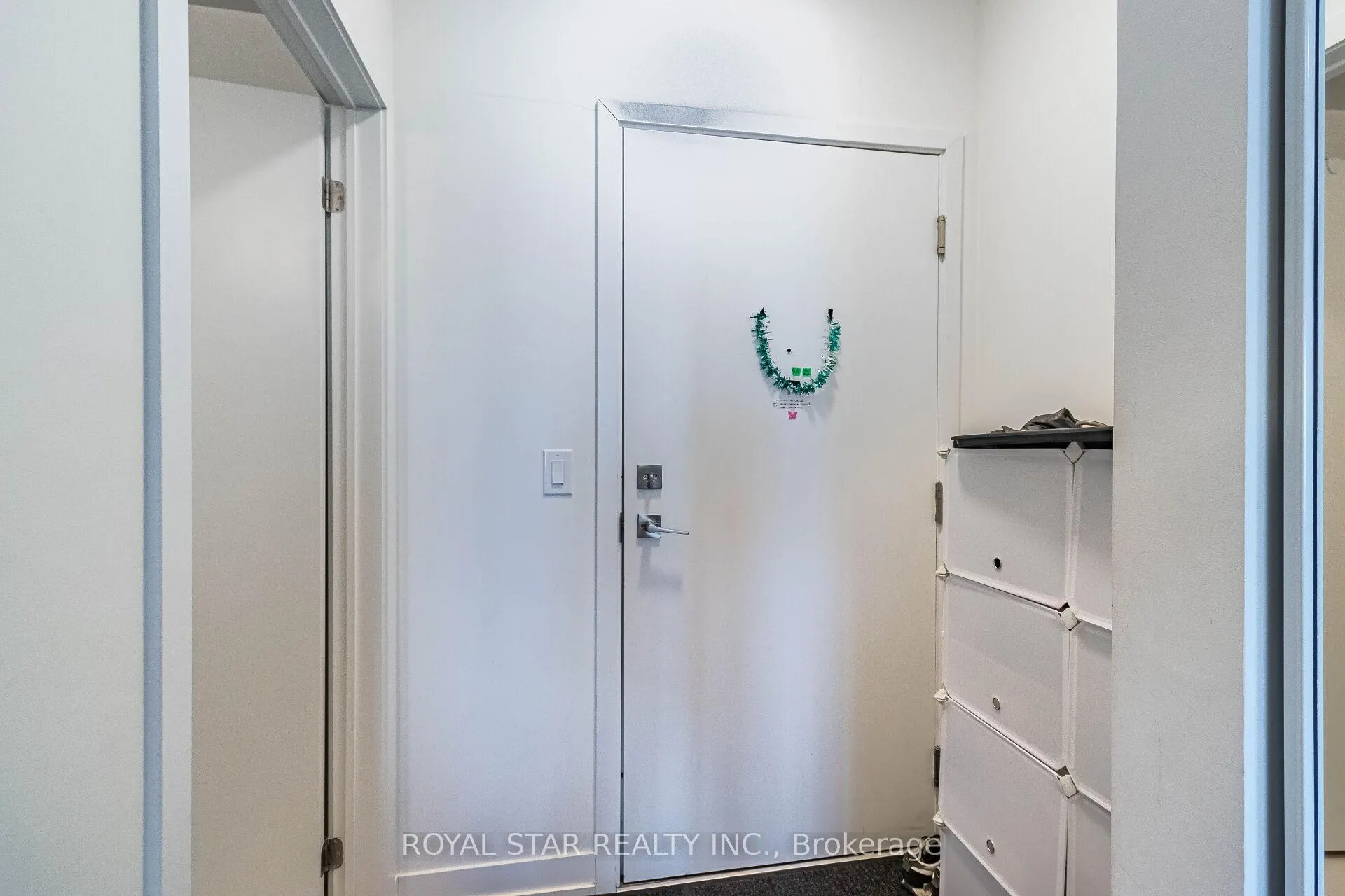 Photo 10 of Unit 401, 120 Canon Jackson Drive, North York, Beechborough-Greenbrook — HOMEH