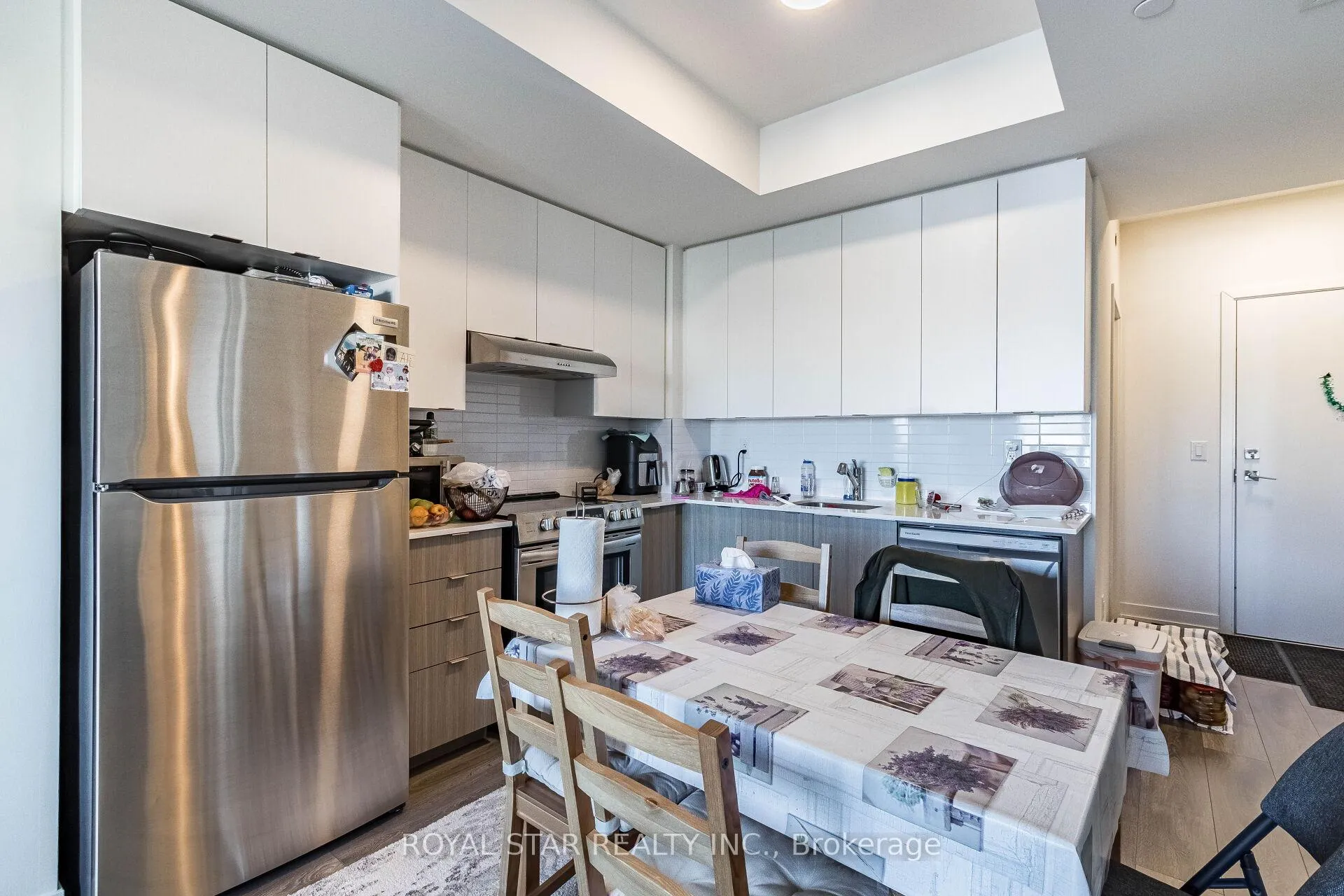 Photo 20 of Unit 401, 120 Canon Jackson Drive, North York, Beechborough-Greenbrook — HOMEH