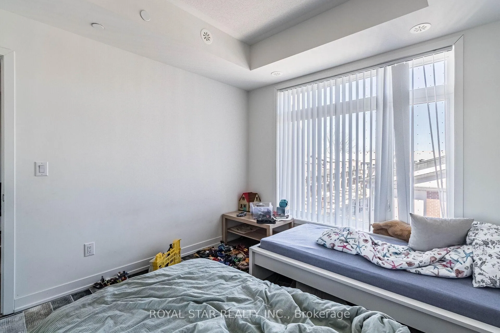 Photo 38 of Unit 401, 120 Canon Jackson Drive, North York, Beechborough-Greenbrook — HOMEH