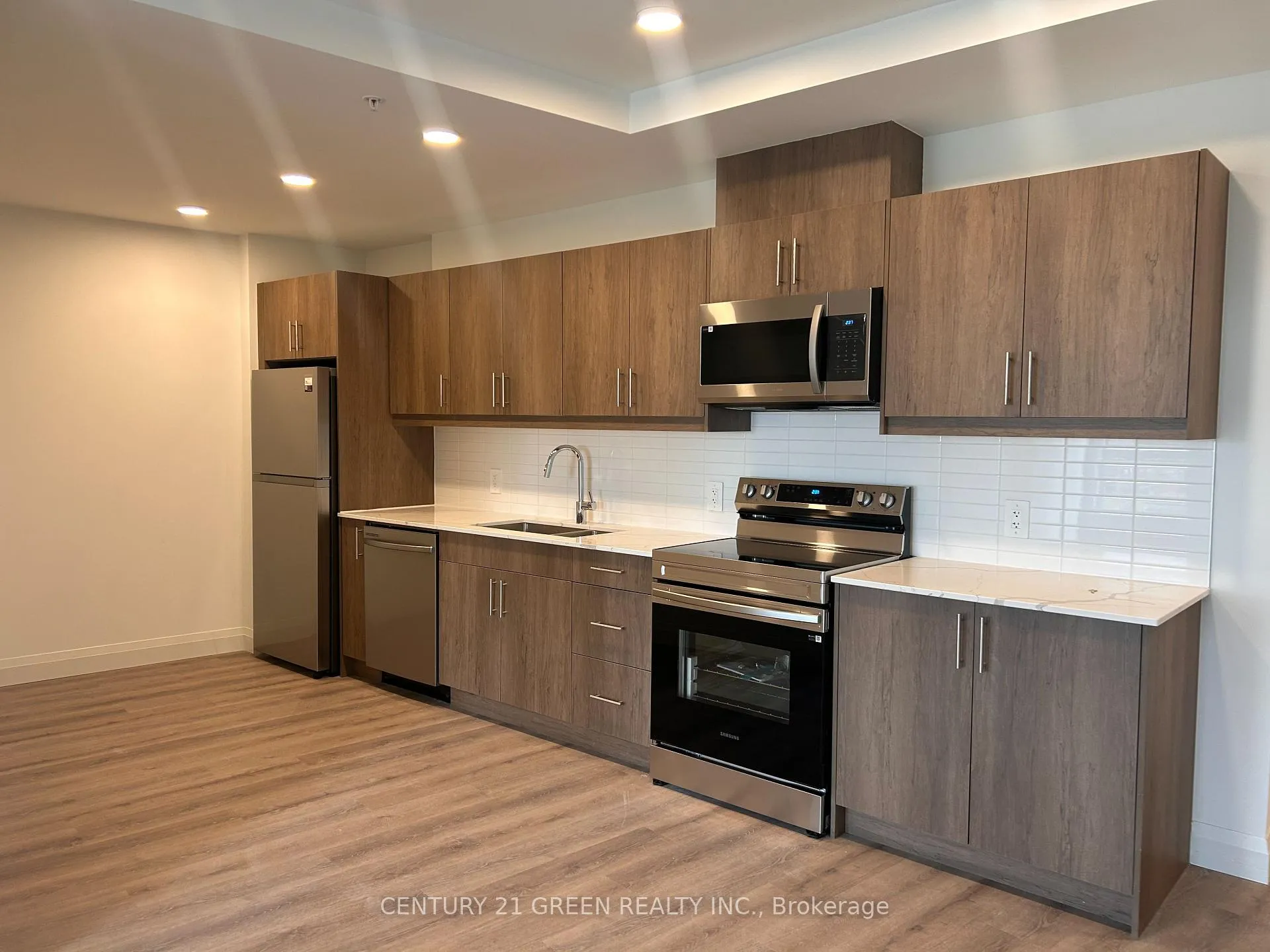 Photo 2 of Unit 1105, 1333 Weber Street E, Kitchener — HOMEH
