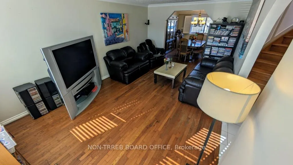 Photo 16 of 32 Albion Falls Boulevard, Hamilton, Trenholme — HOMEH