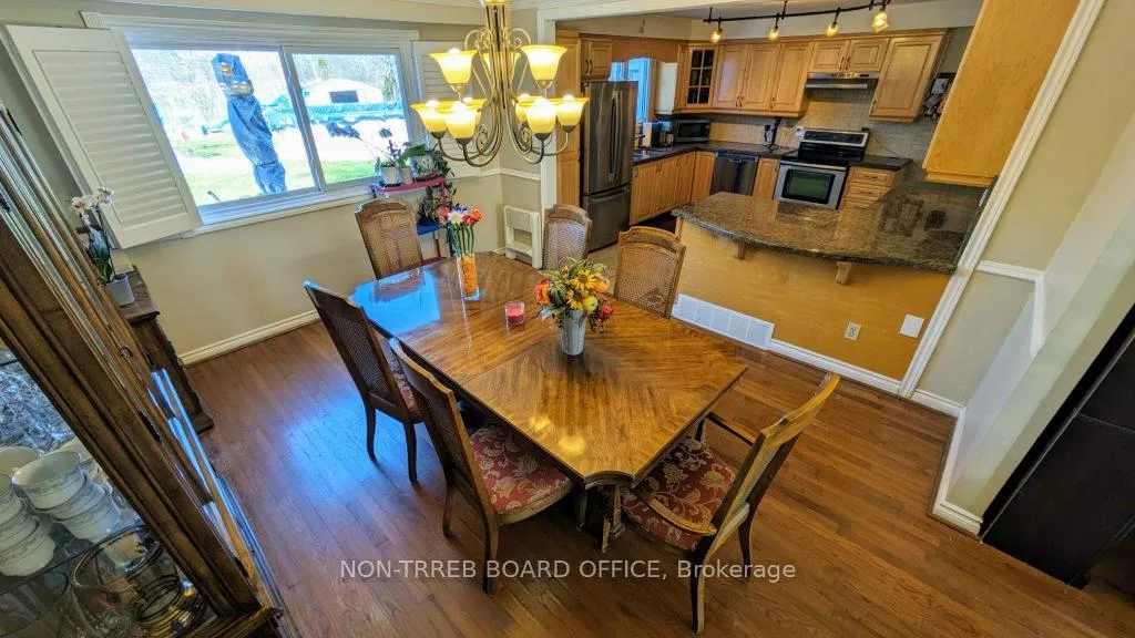 Photo 18 of 32 Albion Falls Boulevard, Hamilton, Trenholme — HOMEH