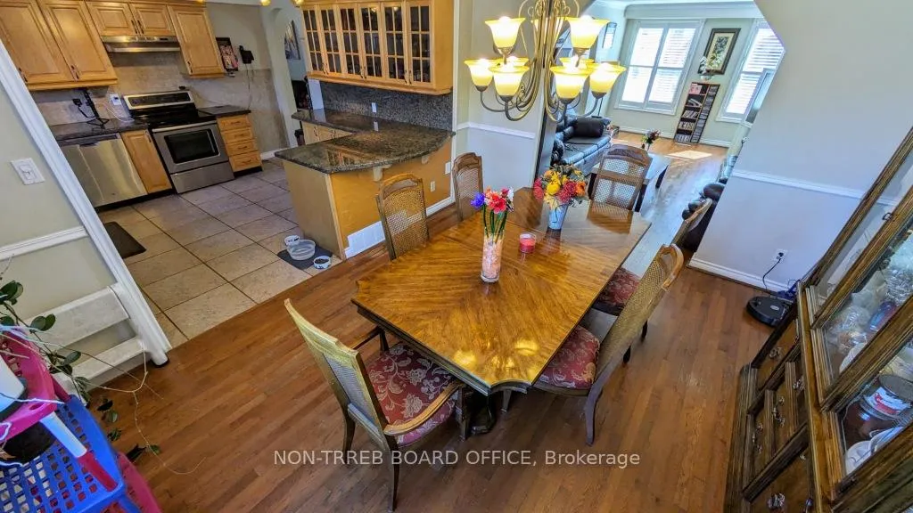 Photo 19 of 32 Albion Falls Boulevard, Hamilton, Trenholme — HOMEH
