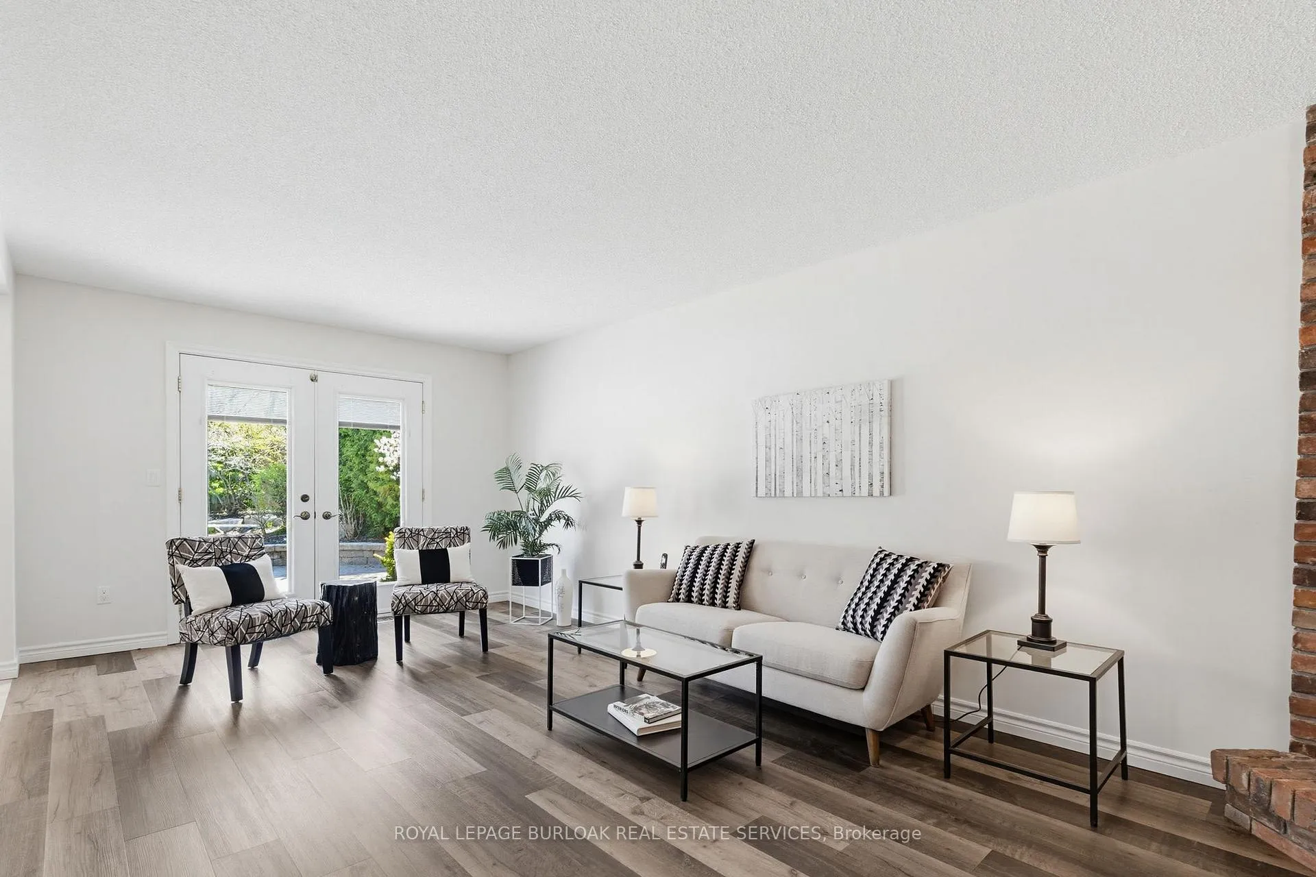 Photo 11 of 106 Maple Drive, Hamilton, Stoney Creek — HOMEH
