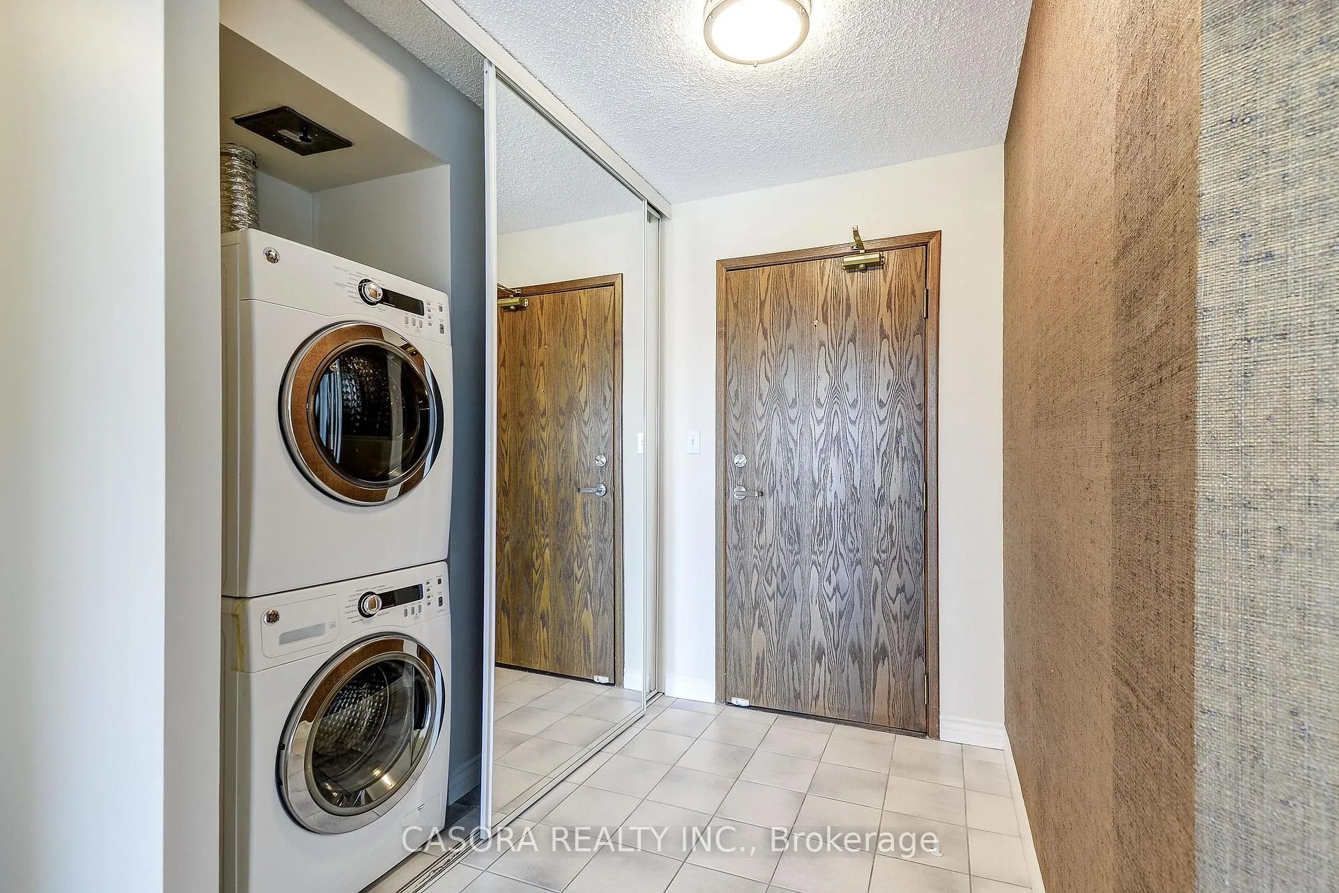 Photo 6 of Unit 1112, 1276 Maple Crossing Boulevard, Burlington, Brant — HOMEH