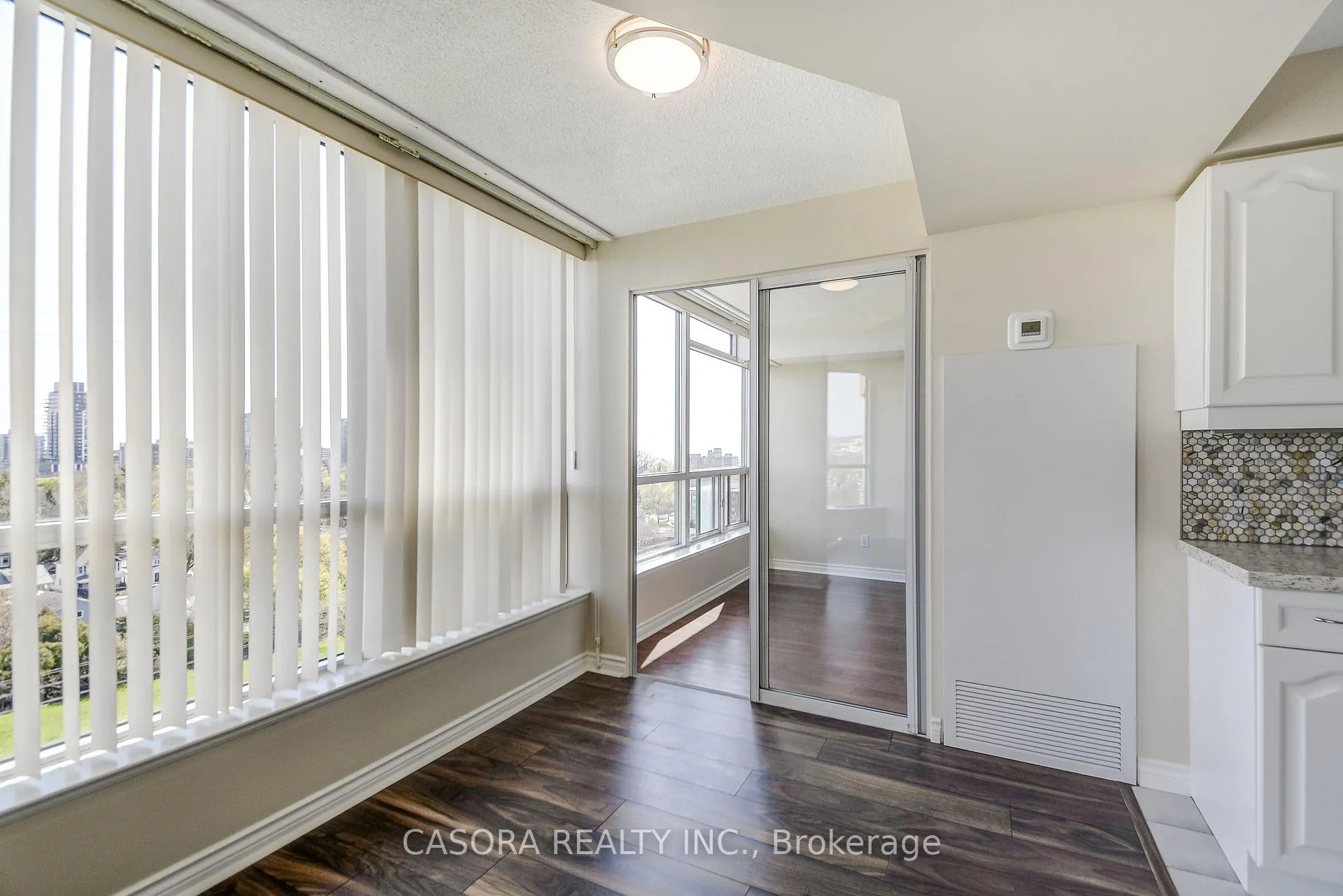 Photo 13 of Unit 1112, 1276 Maple Crossing Boulevard, Burlington, Brant — HOMEH