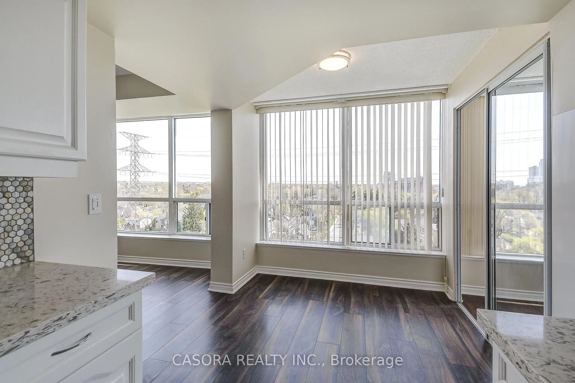 Photo 16 of Unit 1112, 1276 Maple Crossing Boulevard, Burlington, Brant — HOMEH