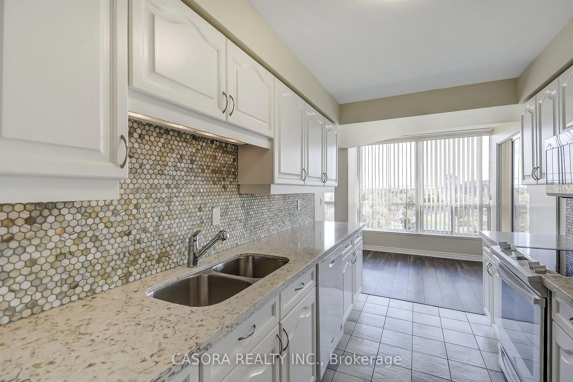 Photo 18 of Unit 1112, 1276 Maple Crossing Boulevard, Burlington, Brant — HOMEH