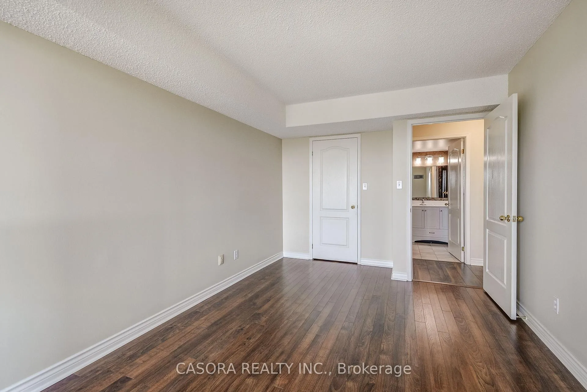 Photo 24 of Unit 1112, 1276 Maple Crossing Boulevard, Burlington, Brant — HOMEH