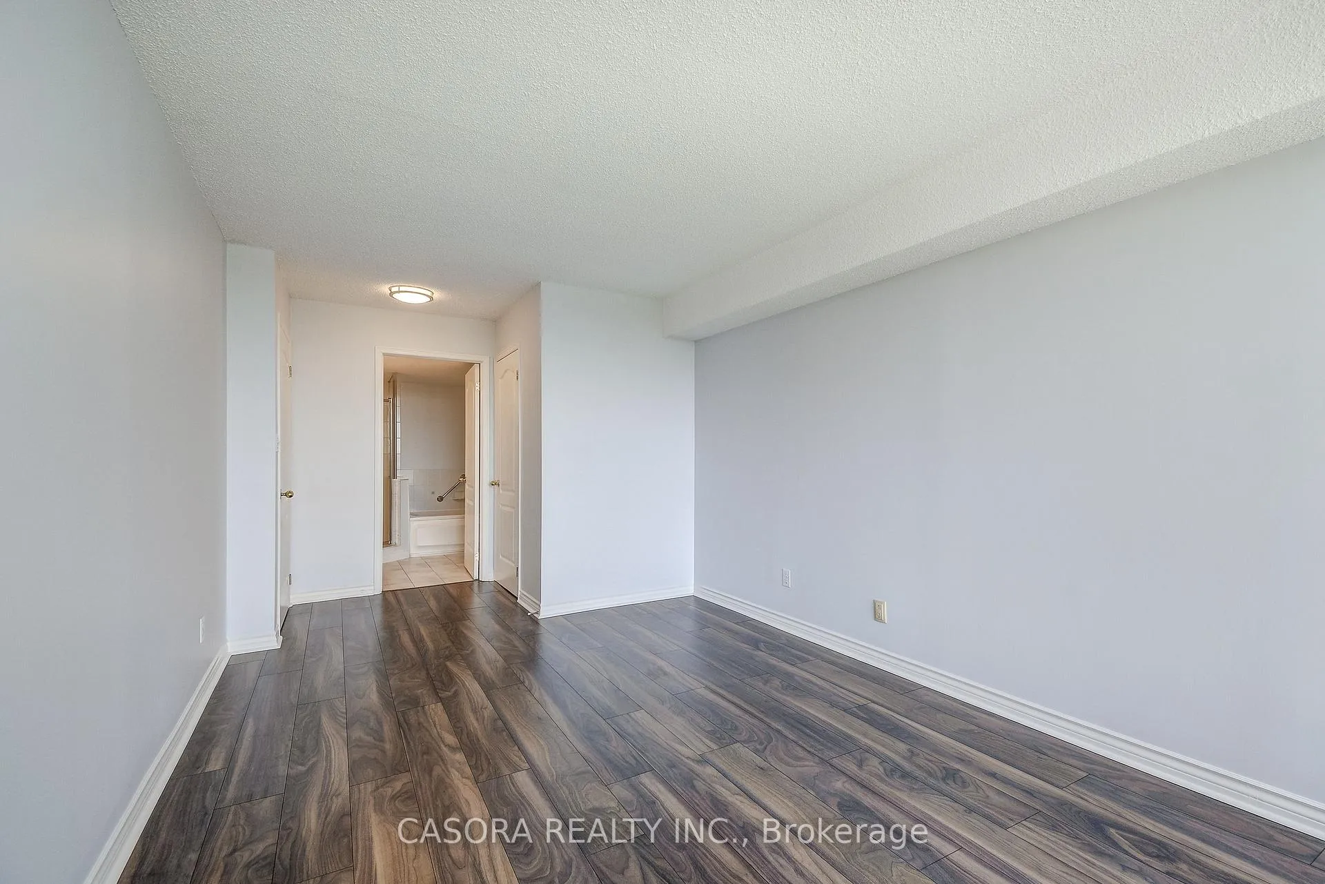 Photo 32 of Unit 1112, 1276 Maple Crossing Boulevard, Burlington, Brant — HOMEH