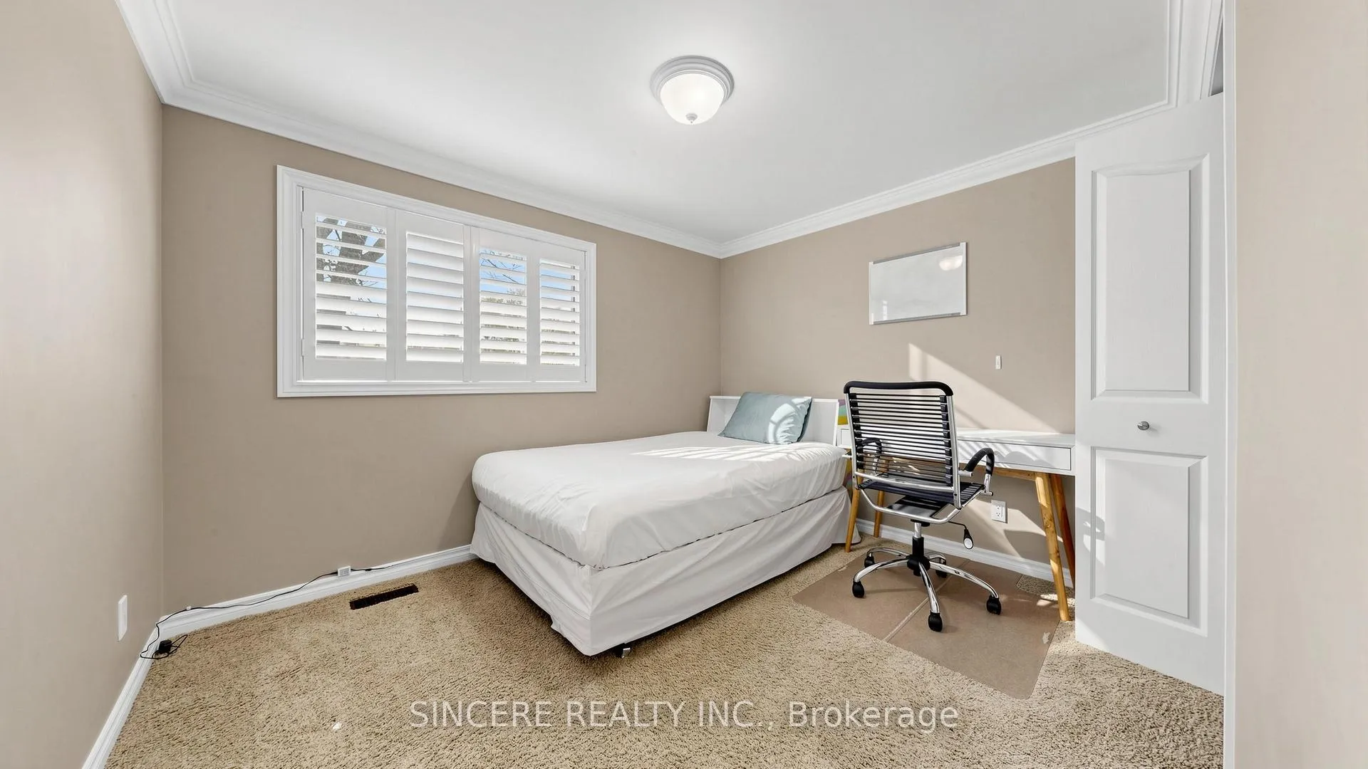 Photo 21 of 592 Canewood Crescent, Waterloo, Lakeshore Village — HOMEH
