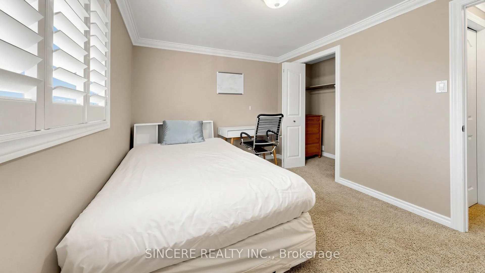 Photo 22 of 592 Canewood Crescent, Waterloo, Lakeshore Village — HOMEH