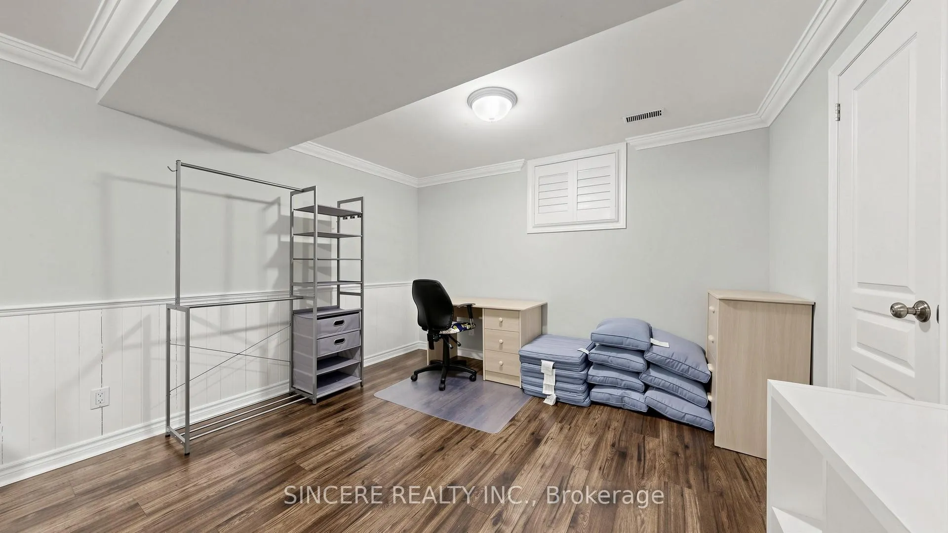 Photo 39 of 592 Canewood Crescent, Waterloo, Lakeshore Village — HOMEH