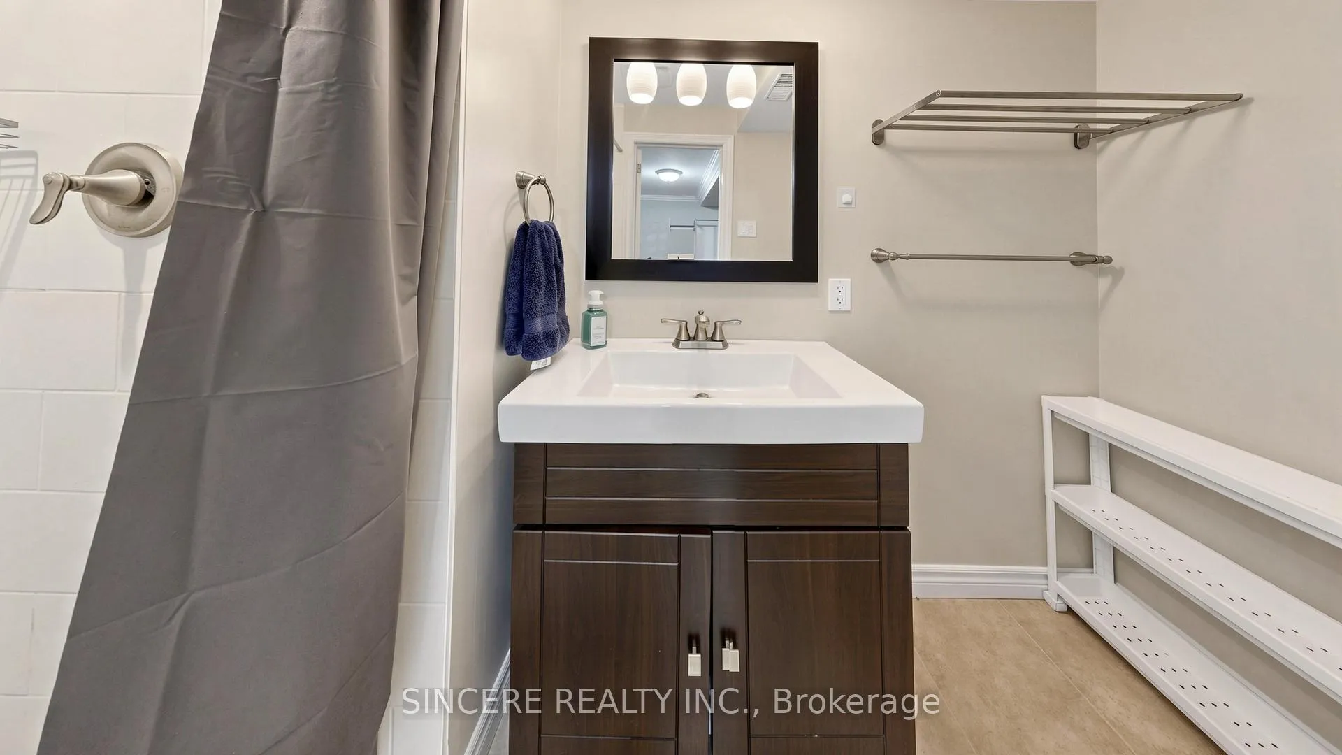 Photo 43 of 592 Canewood Crescent, Waterloo, Lakeshore Village — HOMEH