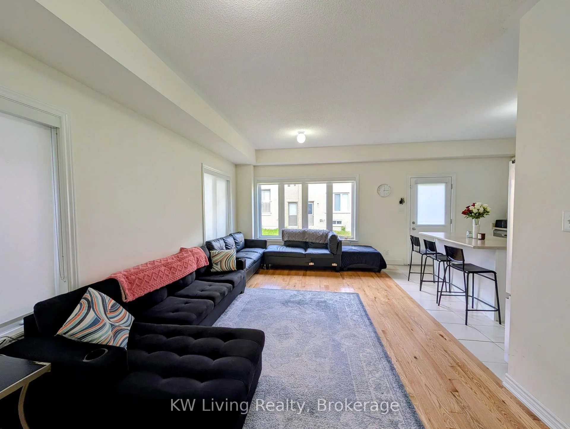 Photo 3 of 1118 Cameo Street, Pickering, Rural Pickering — HOMEH