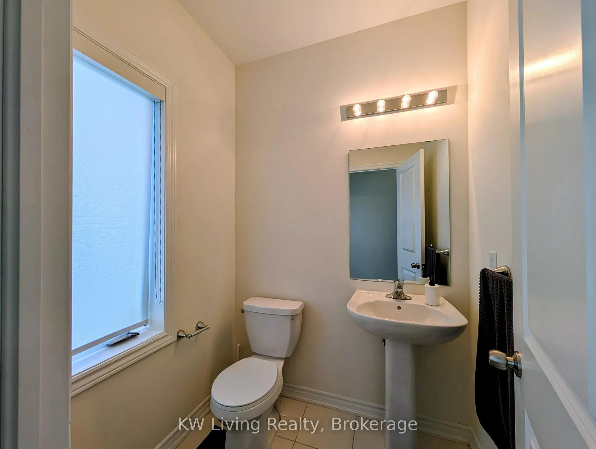 Photo 14 of 1118 Cameo Street, Pickering, Rural Pickering — HOMEH