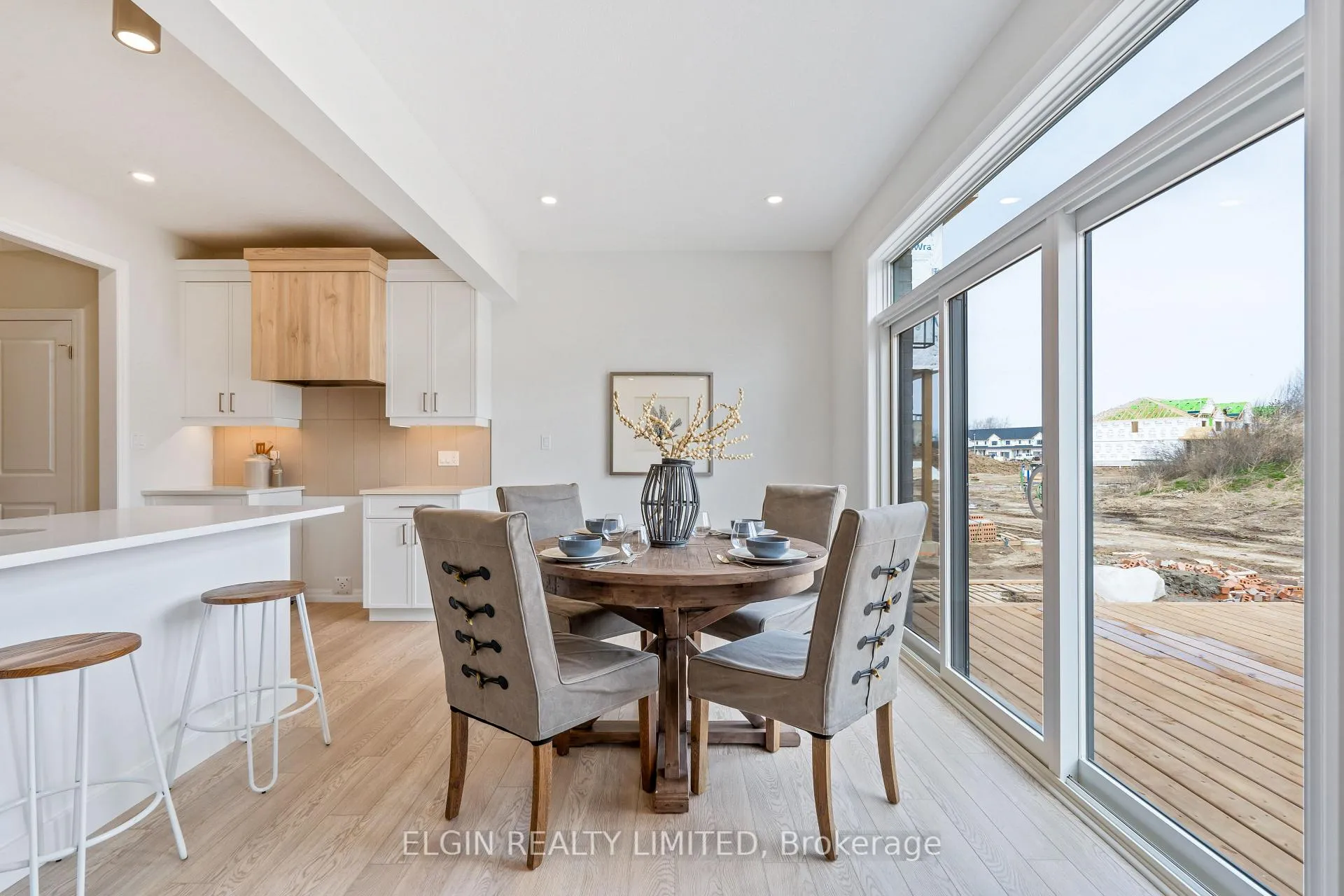 Photo 7 of 37 Hemlock Crescent, Aylmer — HOMEH