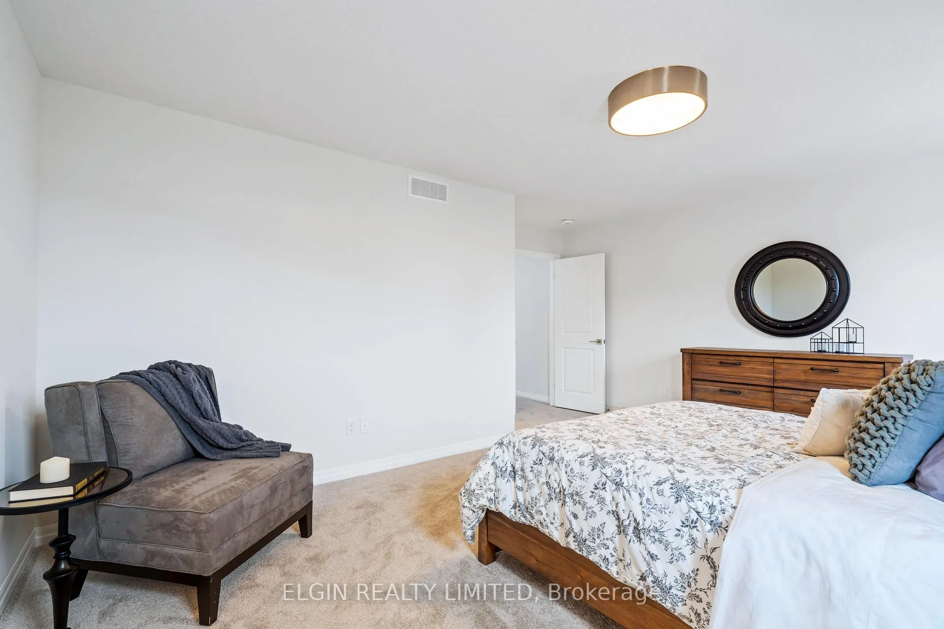 Photo 21 of 37 Hemlock Crescent, Aylmer — HOMEH