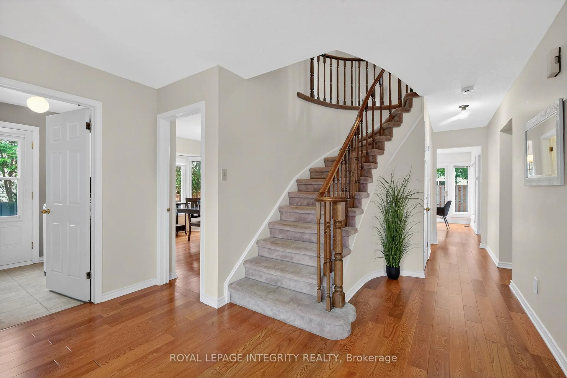 Photo 21 of 1393 Bouton D'Or Way, Ottawa, Bilberry Creek/Queenswood Heights — HOMEH