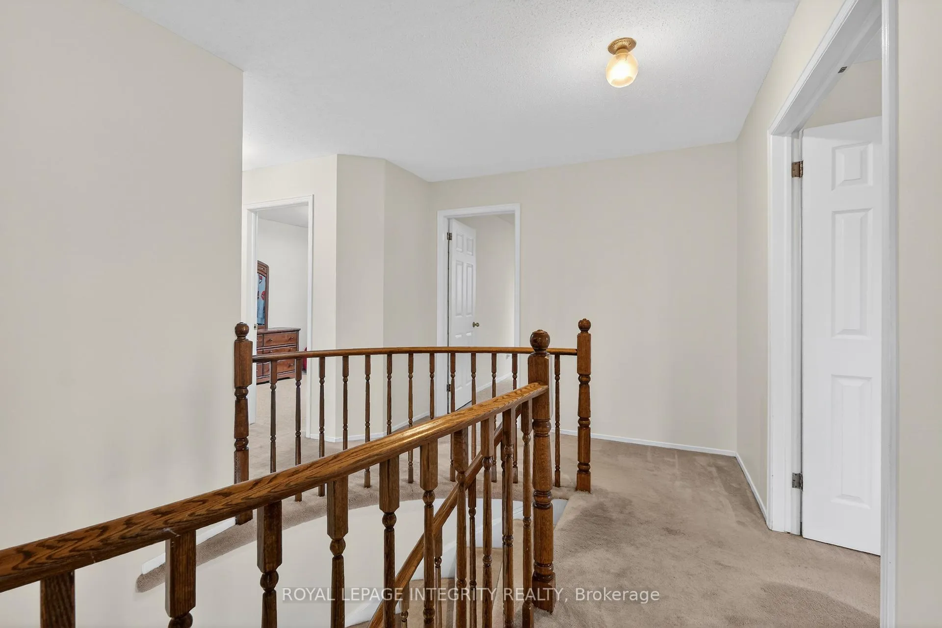Photo 22 of 1393 Bouton D'Or Way, Ottawa, Bilberry Creek/Queenswood Heights — HOMEH