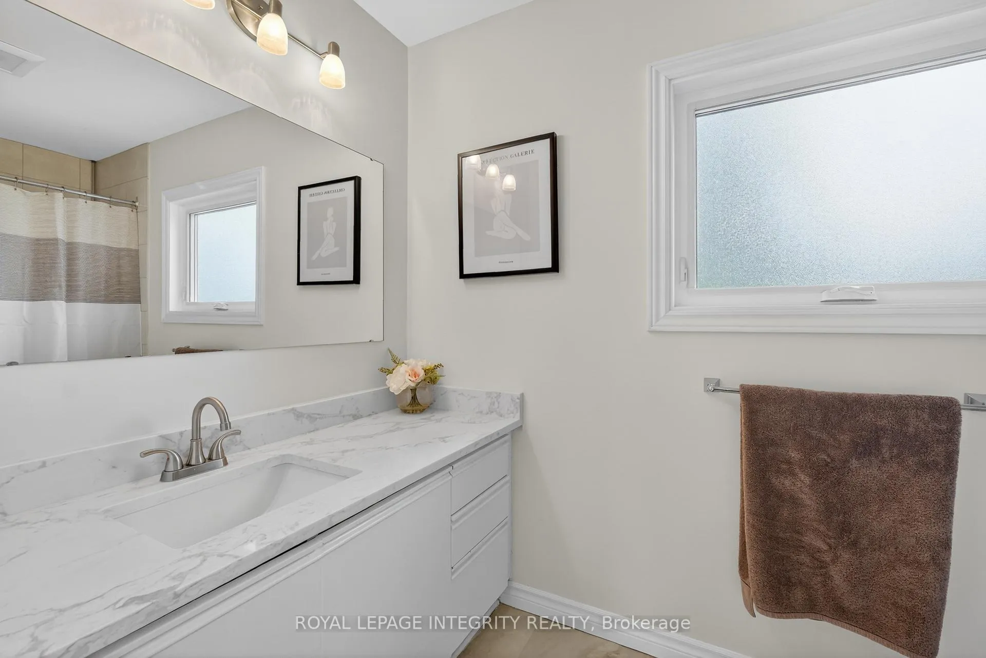 Photo 34 of 1393 Bouton D'Or Way, Ottawa, Bilberry Creek/Queenswood Heights — HOMEH