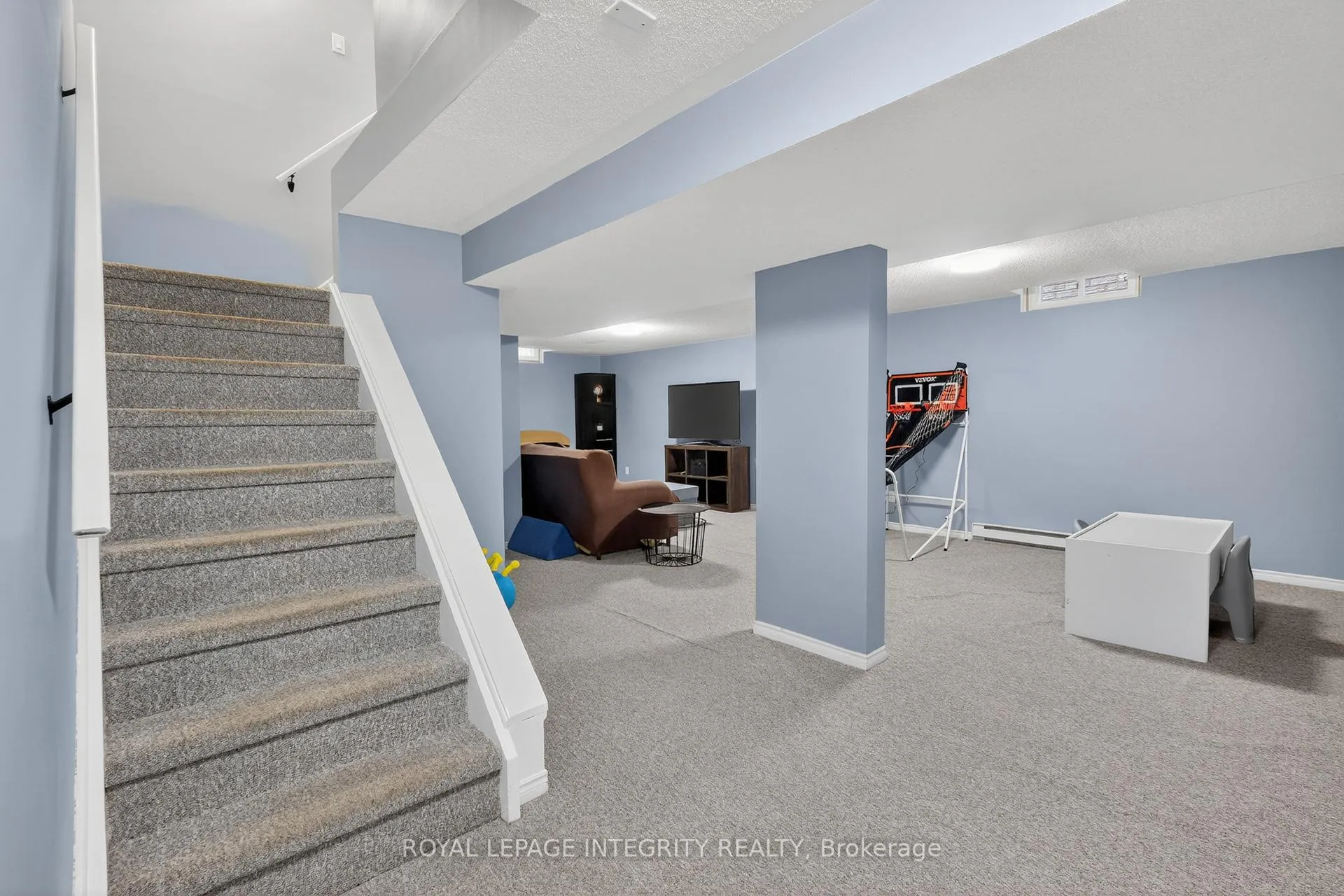 Photo 35 of 1393 Bouton D'Or Way, Ottawa, Bilberry Creek/Queenswood Heights — HOMEH
