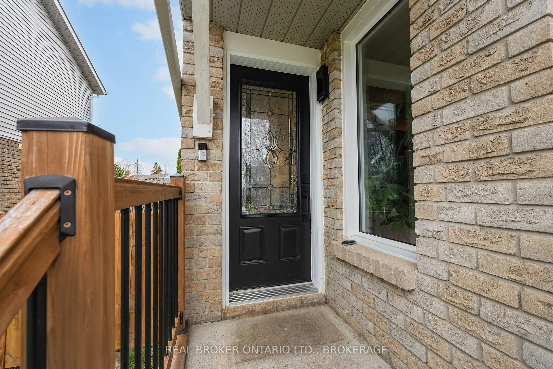 Photo 4 of 36 Rose Abbey Drive, Kingston, Kingston East (Incl Barret Crt) — HOMEH