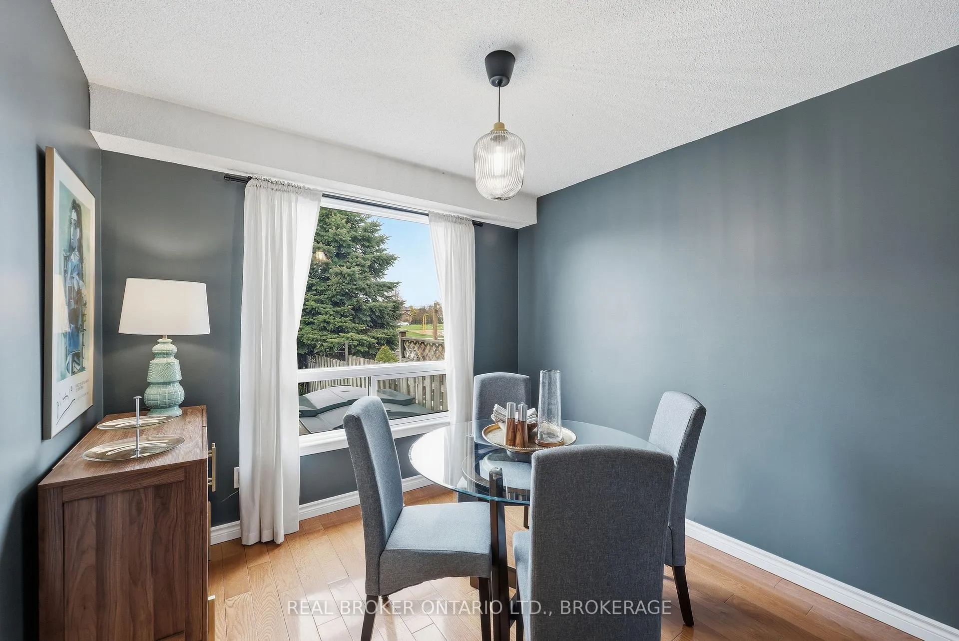 Photo 12 of 36 Rose Abbey Drive, Kingston, Kingston East (Incl Barret Crt) — HOMEH