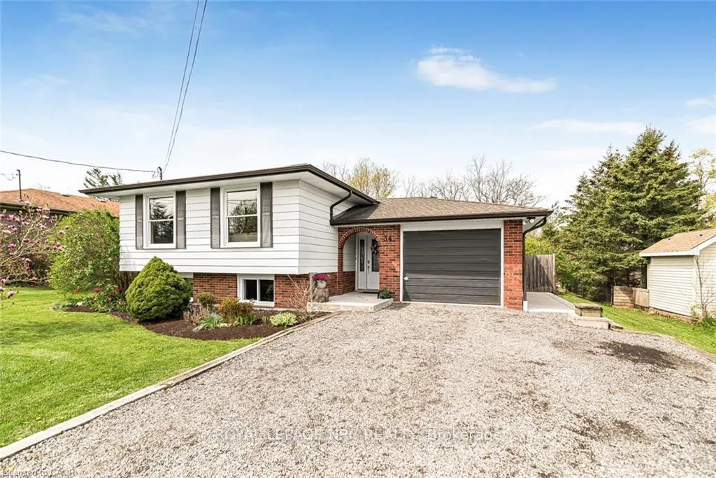 Photo 1 of 34 Oswego Park Road, Haldimand, Dunnville — HOMEH