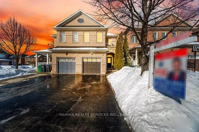 Photo 2 of 4 Rocky Point Crescent, Brampton, Madoc — HOMEH