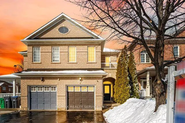 Photo 5 of 4 Rocky Point Crescent, Brampton, Madoc — HOMEH