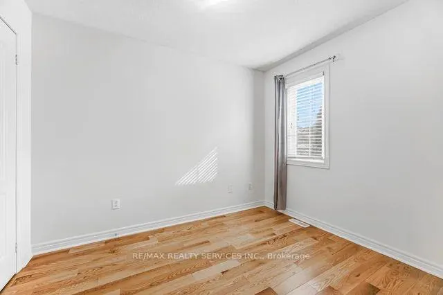 Photo 36 of 4 Rocky Point Crescent, Brampton, Madoc — HOMEH
