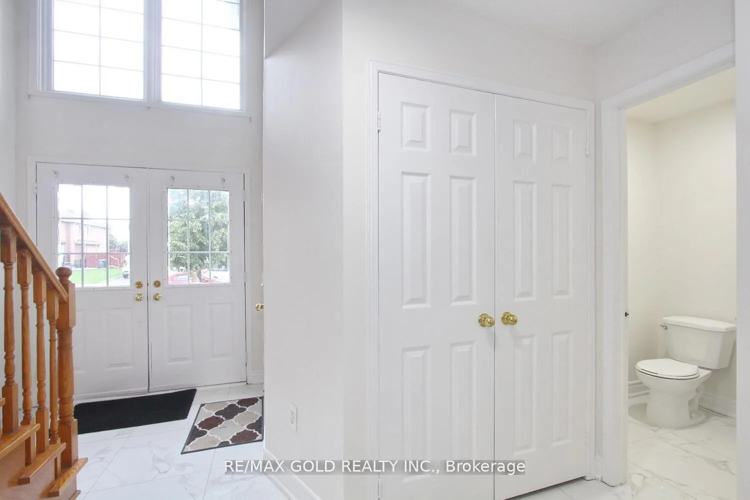 Photo 7 of 96 Lauraglen Crescent, Brampton, Fletcher's Creek South — HOMEH
