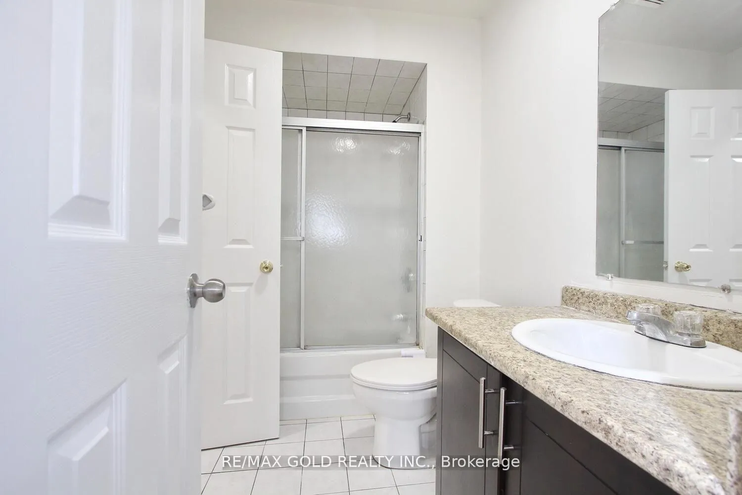 Photo 22 of 96 Lauraglen Crescent, Brampton, Fletcher's Creek South — HOMEH