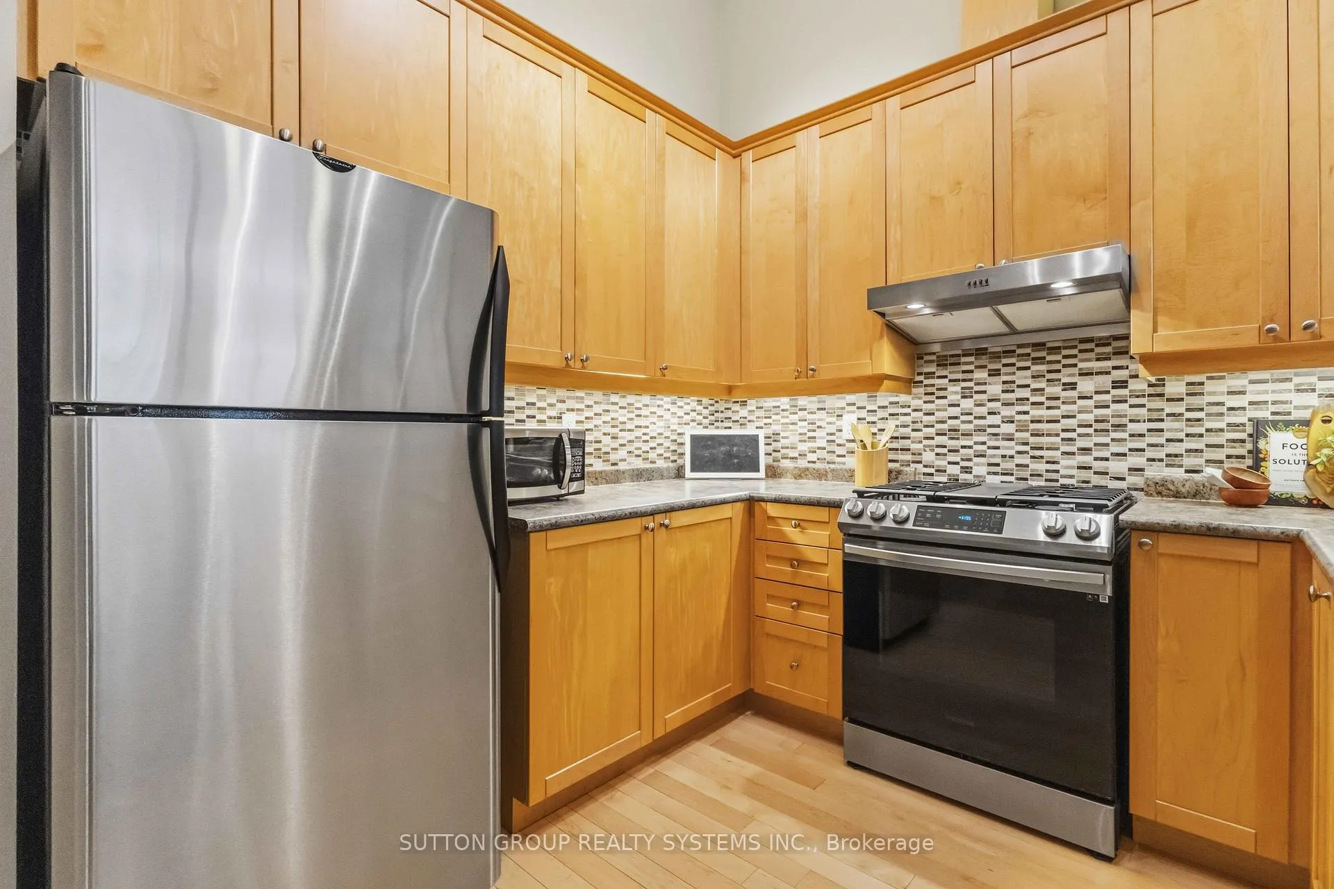 Photo 12 of 57 Halsey Avenue, Toronto, O'Connor-Parkview — HOMEH