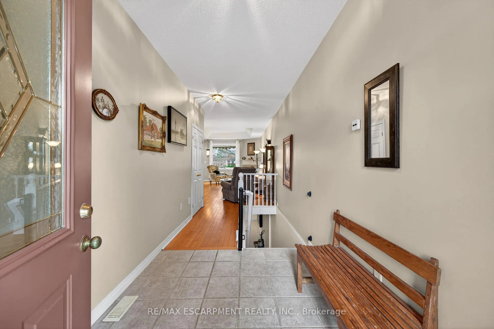 Photo 3 of 59 Riveroaks Drive, Hamilton, Twenty Place — HOMEH